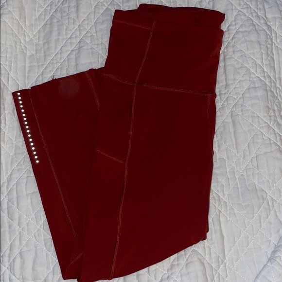 Lululemon Fast and Free Crops - Picture 5 of 5